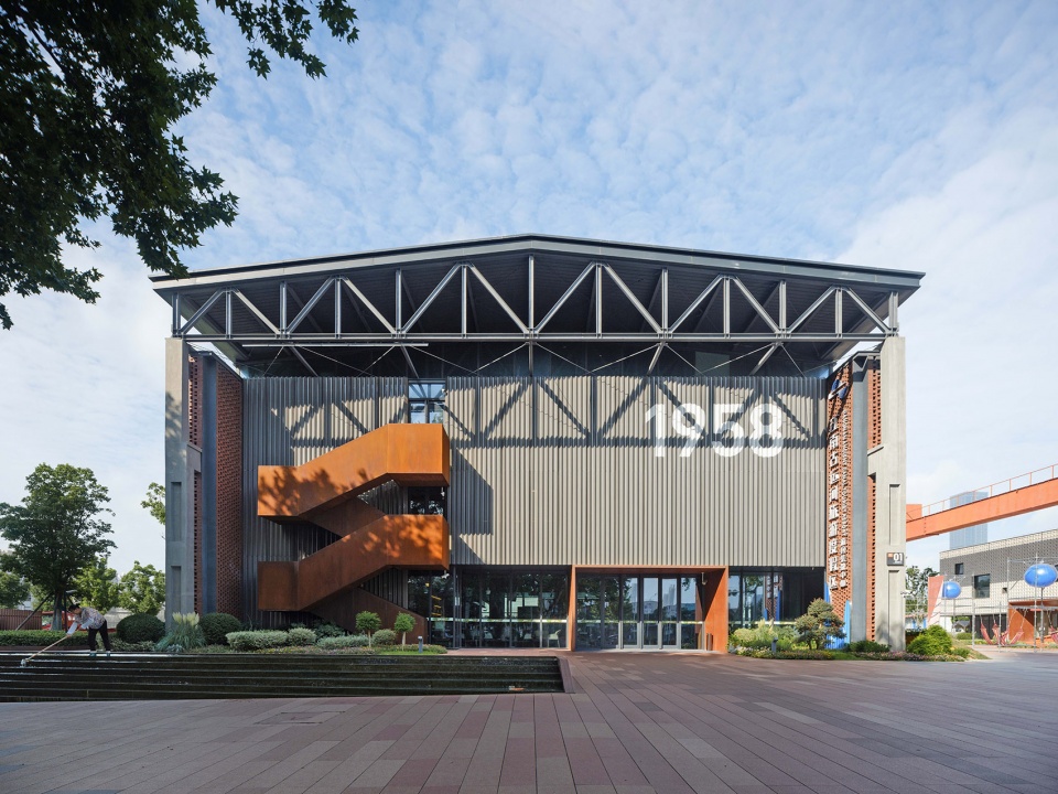 canal hub 1958 by shenzhen huahui design