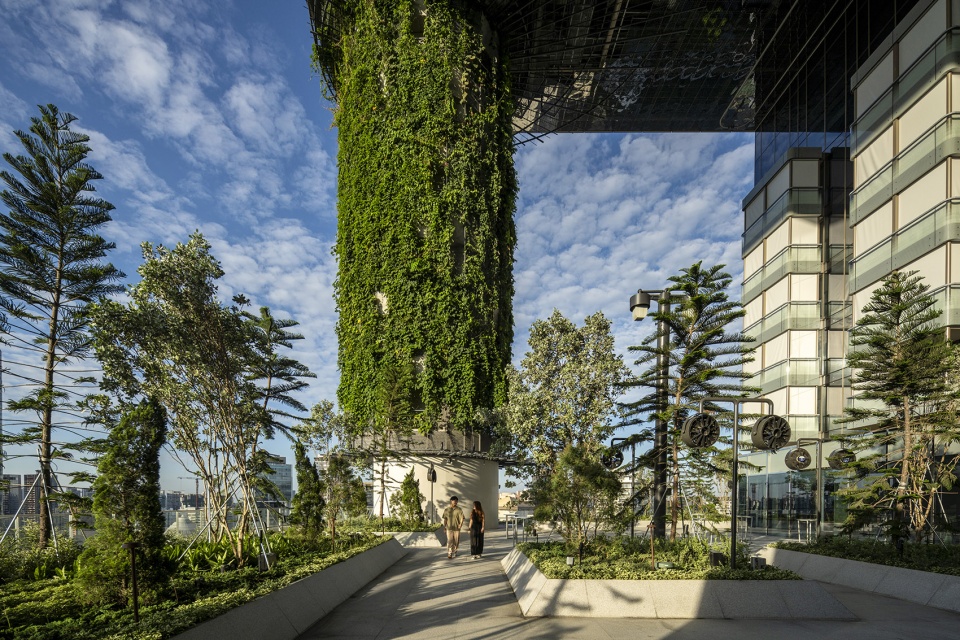 pan pacific orchard by woha