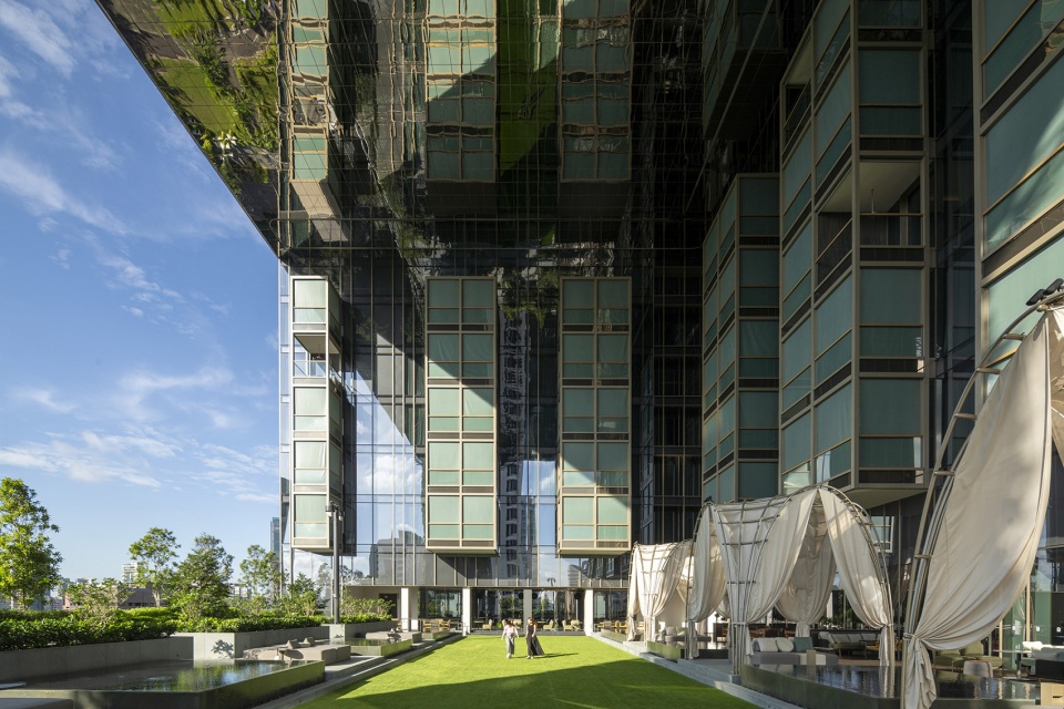 pan pacific orchard by woha