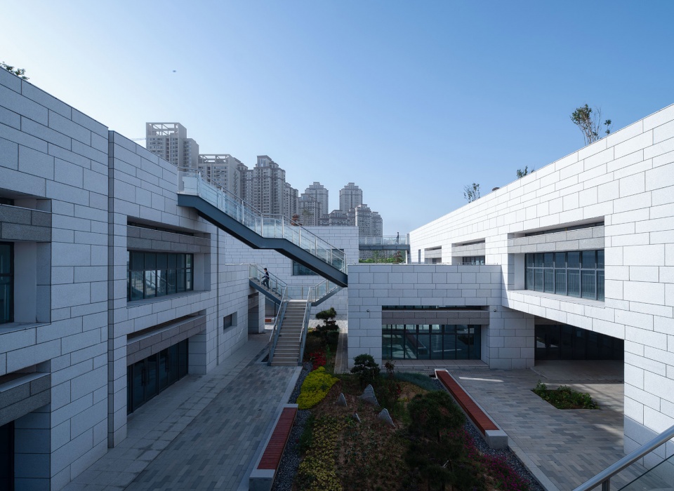 wuhan sponge park research tourist center by uao