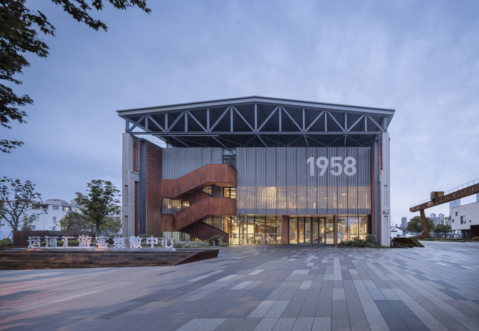 canal hub 1958 by shenzhen huahui design
