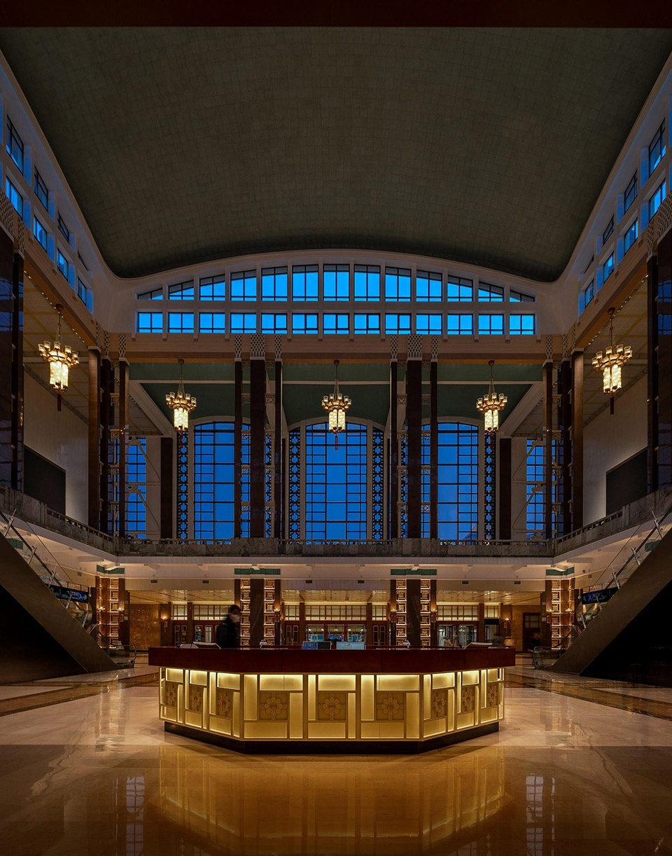 the interior renovation of beijing railway station by wit