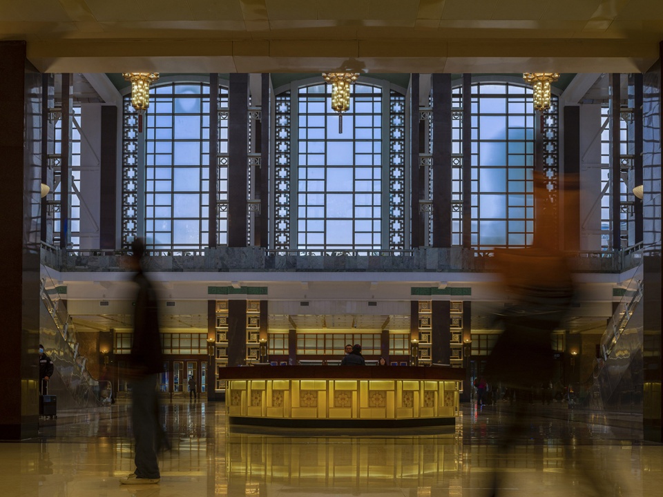 the interior renovation of beijing railway station by wit