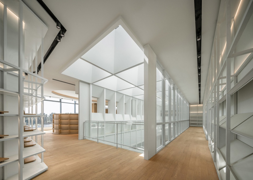 Capital Heyuan Pinggu Rental Housing Community Library by y ad studio