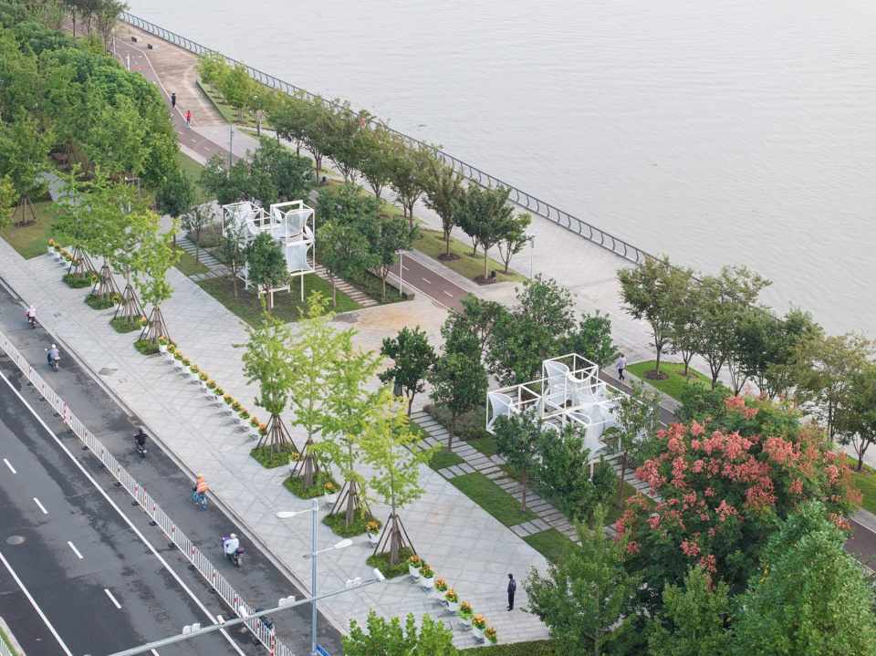 .众建筑 x 法拉利技术织物工业集团 《卷叠儿 叠儿卷》©️上海城市空间艺术季,摄影田方方