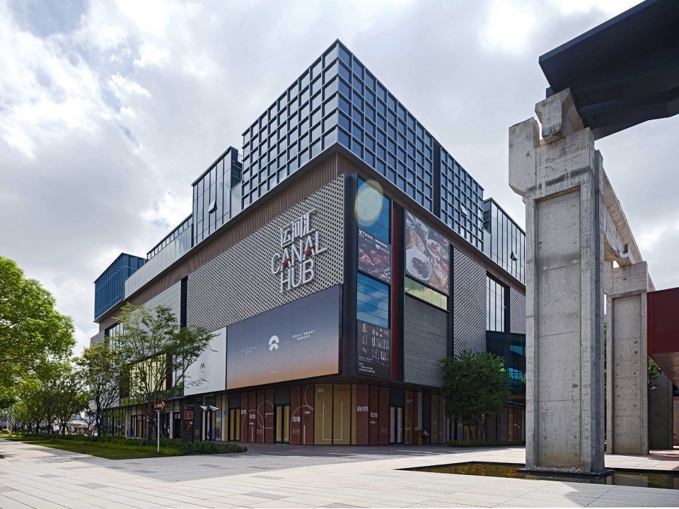 canal hub 1958 by shenzhen huahui design