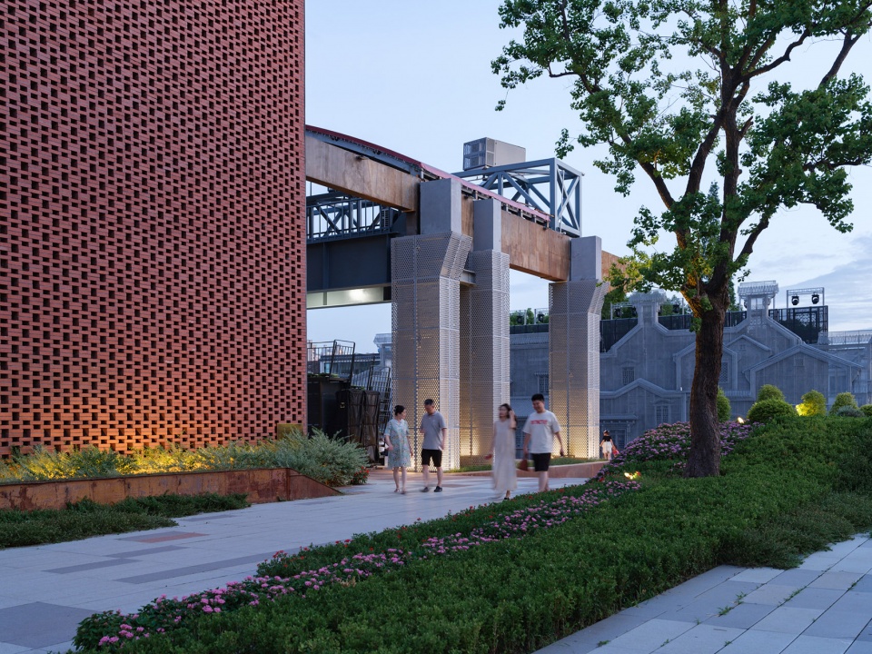 canal hub 1958 by shenzhen huahui design
