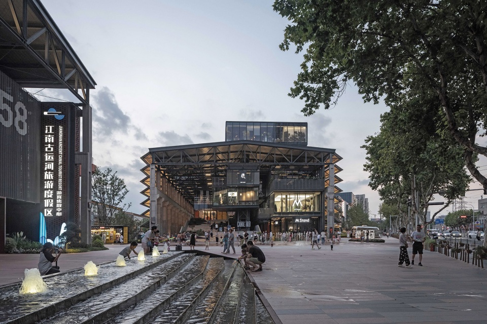 canal hub 1958 by shenzhen huahui design