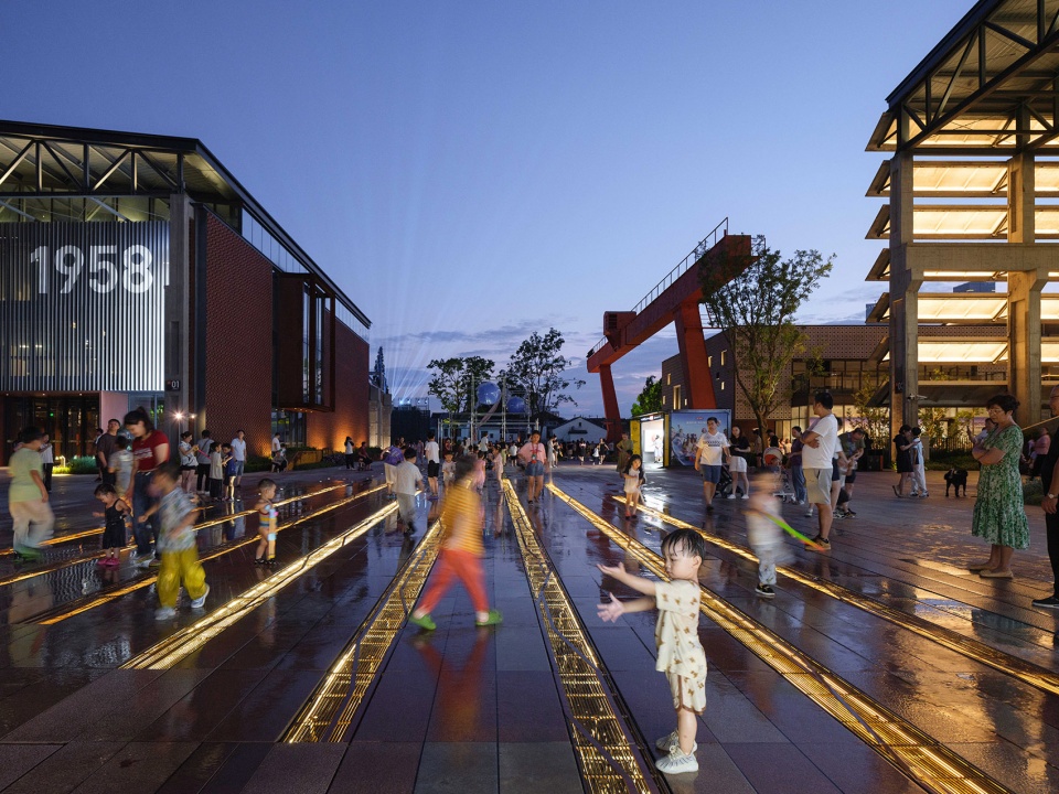 canal hub 1958 by shenzhen huahui design
