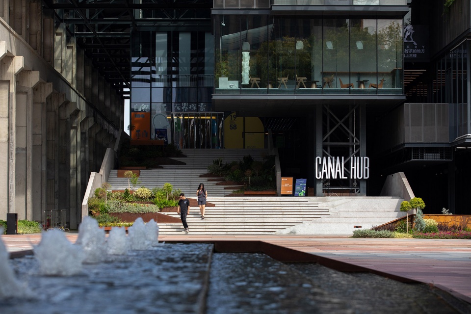 canal hub 1958 by shenzhen huahui design