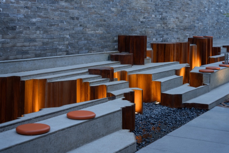 台阶局部色彩形态以大同火山口画卷为灵感 nianxia art center
