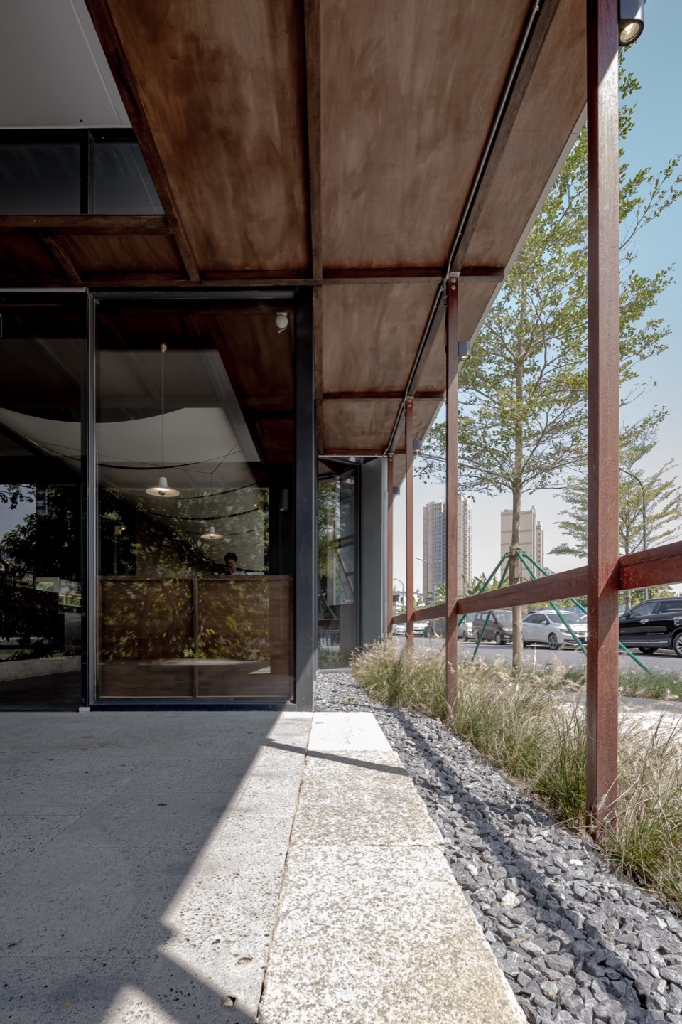 木亭下室内外状态 4 Indoor and outdoor under the wooden pavilion 4 黄城强