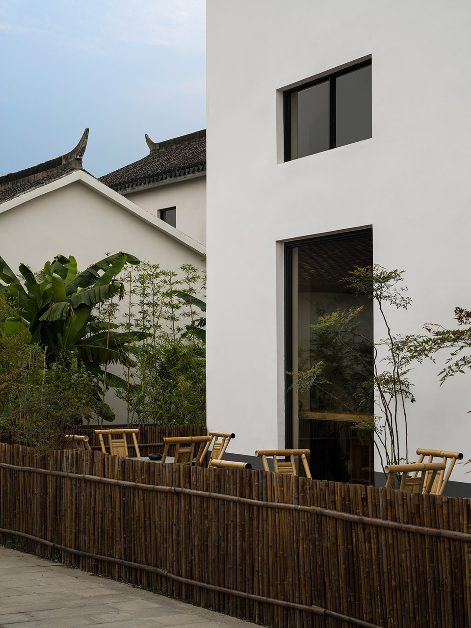 A New Chinese Tea Drinking Space Reconstructed from an Old Plant by ...