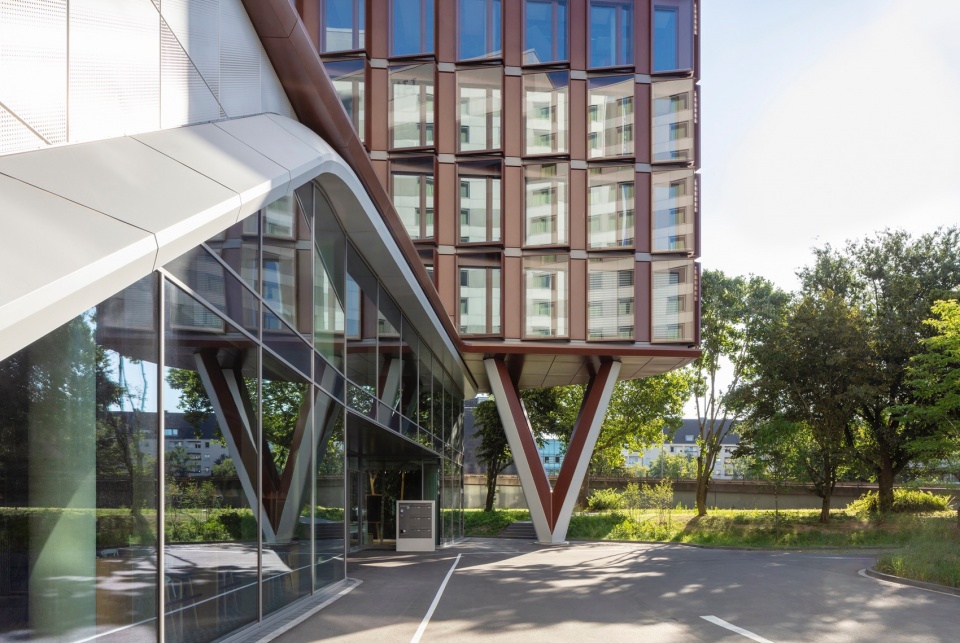 eclipse campus in dusseldorf by gmp