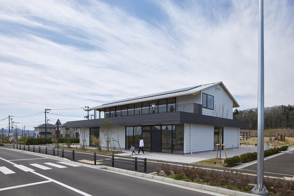 izumi parktown centerhouse by new office