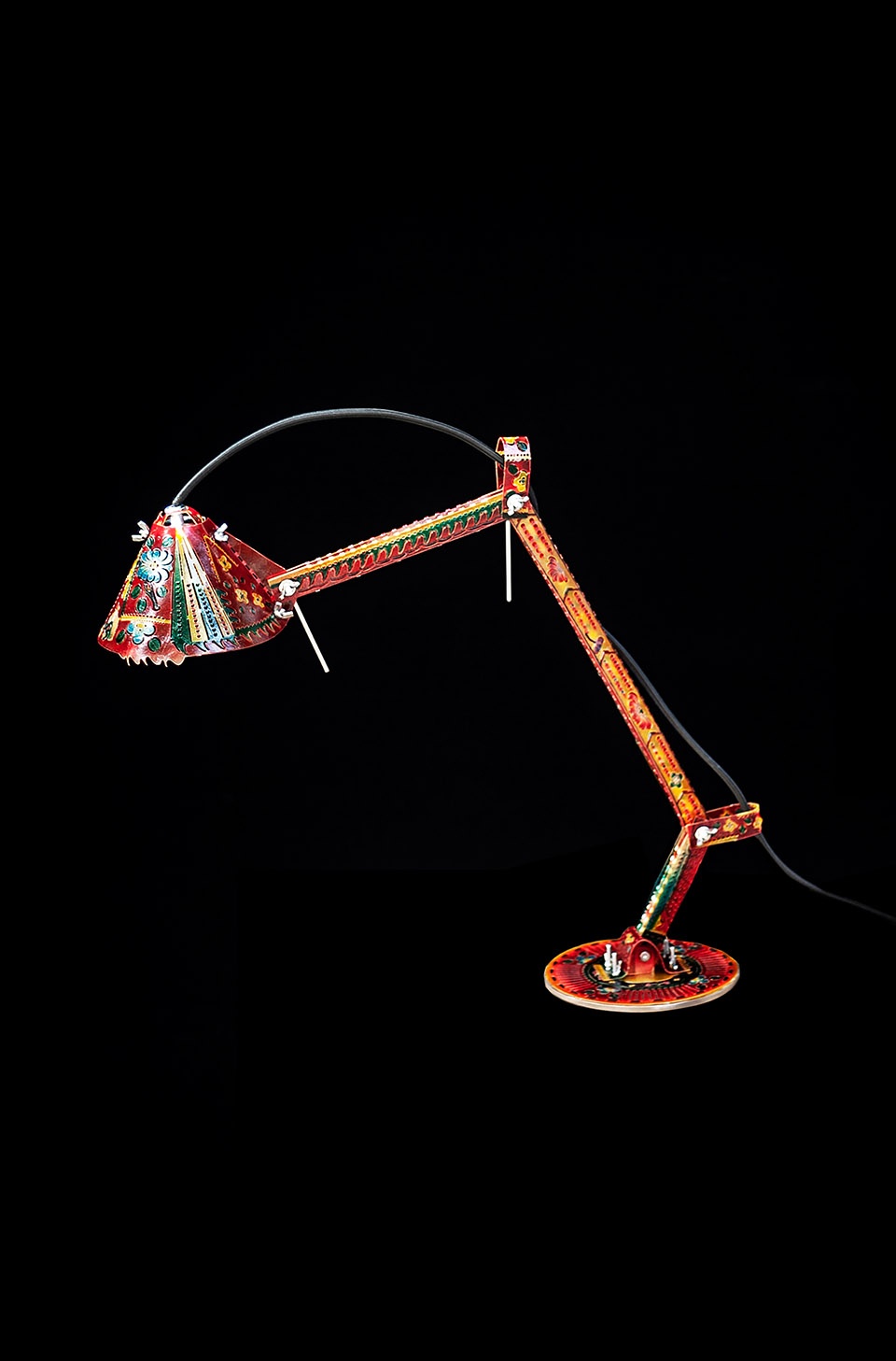 play the lamp by studio monana