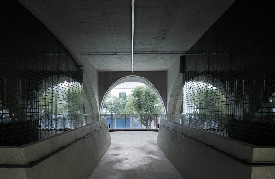 indoor sports field of shaoxing university by uad