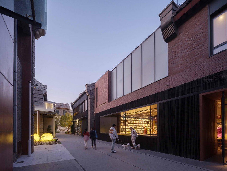 Commercial block reconstruction in Beijing by Atelier Shanghai Dachuan Architects