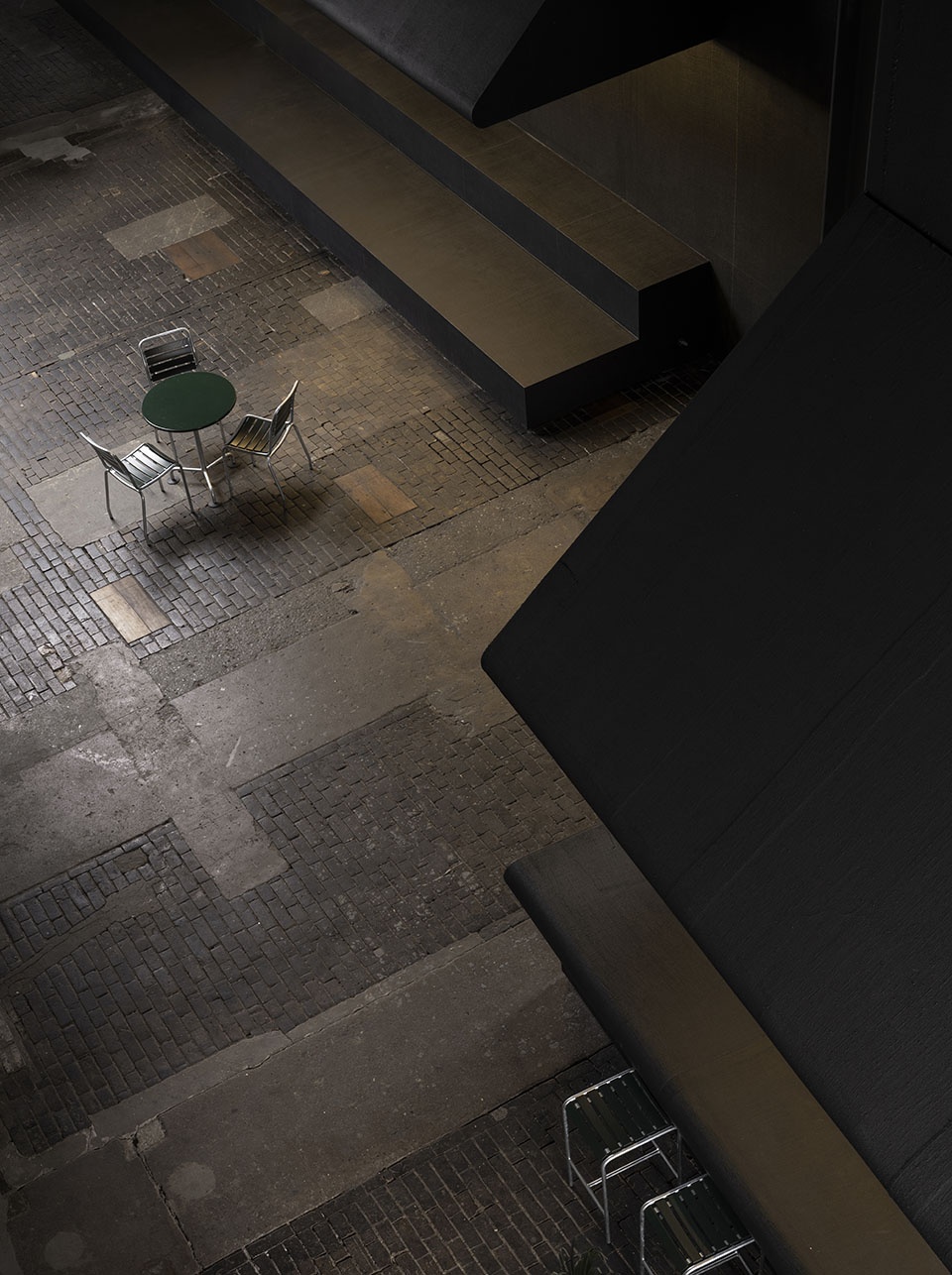 FILM NOIR Leopold Banchini Architects Giona Bierens de Haa ubm