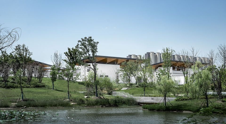 Youran Square in Anqing Zhanghu Park by East China Architectural Design Research Institute