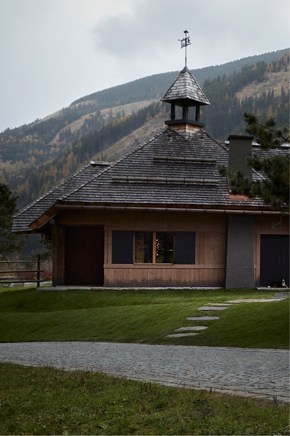 maison de plaisance enigmatic alpines by powerhouse company
