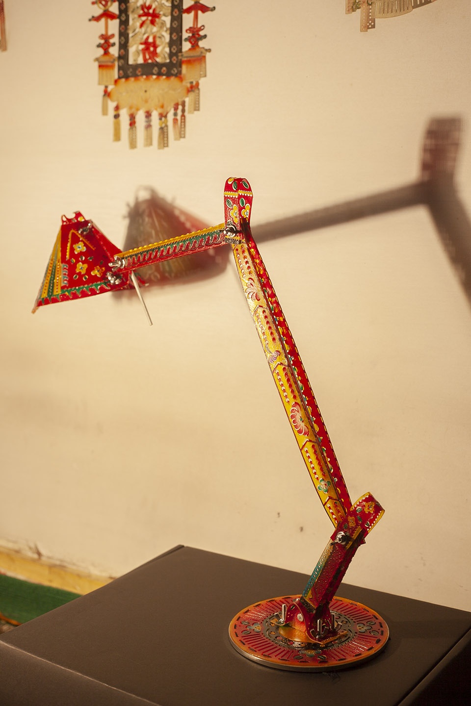 play the lamp by studio monana