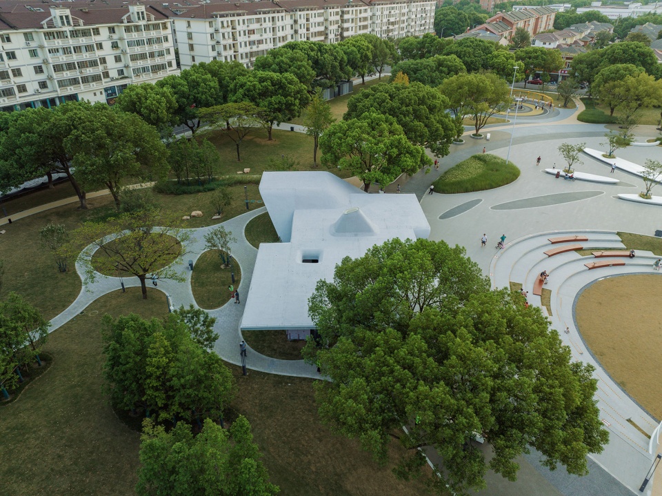 Chang an Plaza Citizen Service Station Design in Huishan District Wuxi by Greyspace Architects