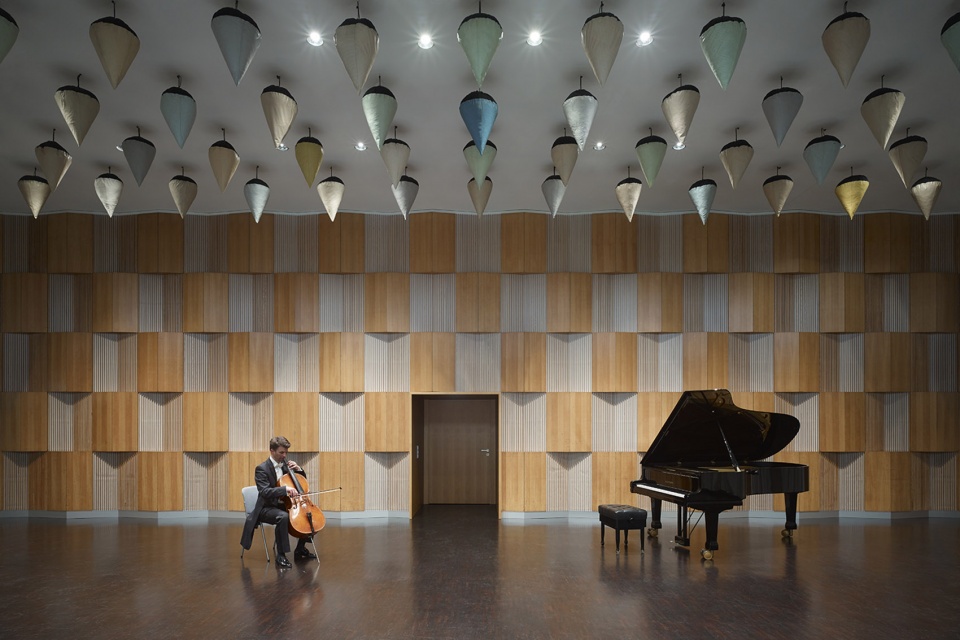 Renovation of Dresden s Kulturpalast by gmp