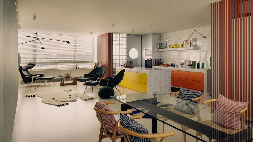 Renovation of a Singaporean brutalist apartment by SPARK