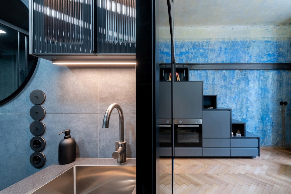 vrsovice twins apartment by studio reaktor