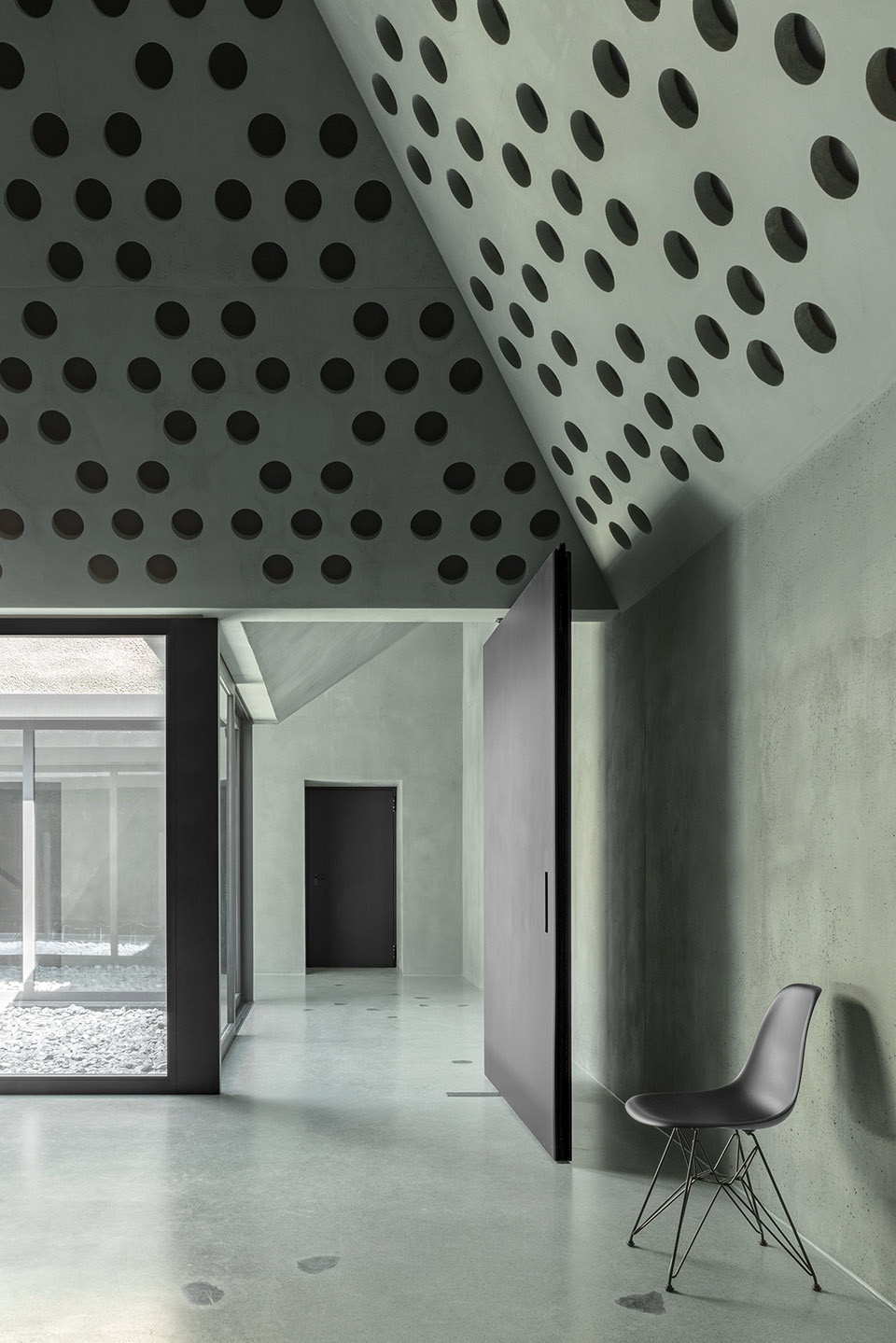 beton eisack hq by pedevilla architects