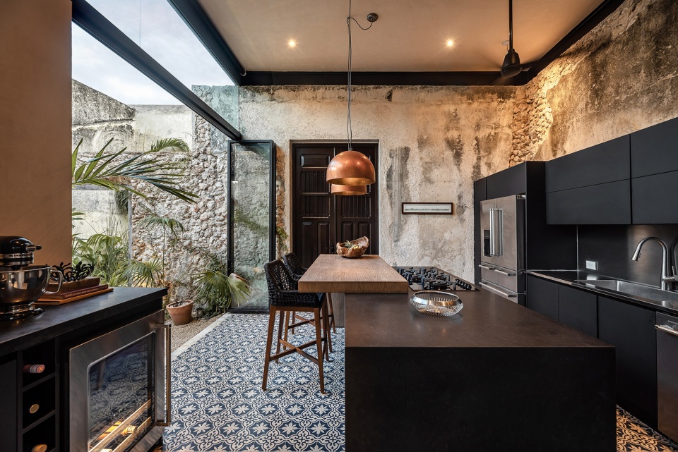 Casa Paakal by Workshop Diseno y Construccion