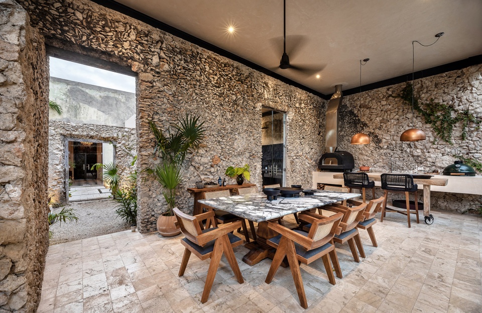 Casa Paakal by Workshop Diseno y Construccion