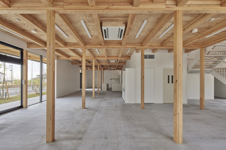 izumi parktown centerhouse by new office