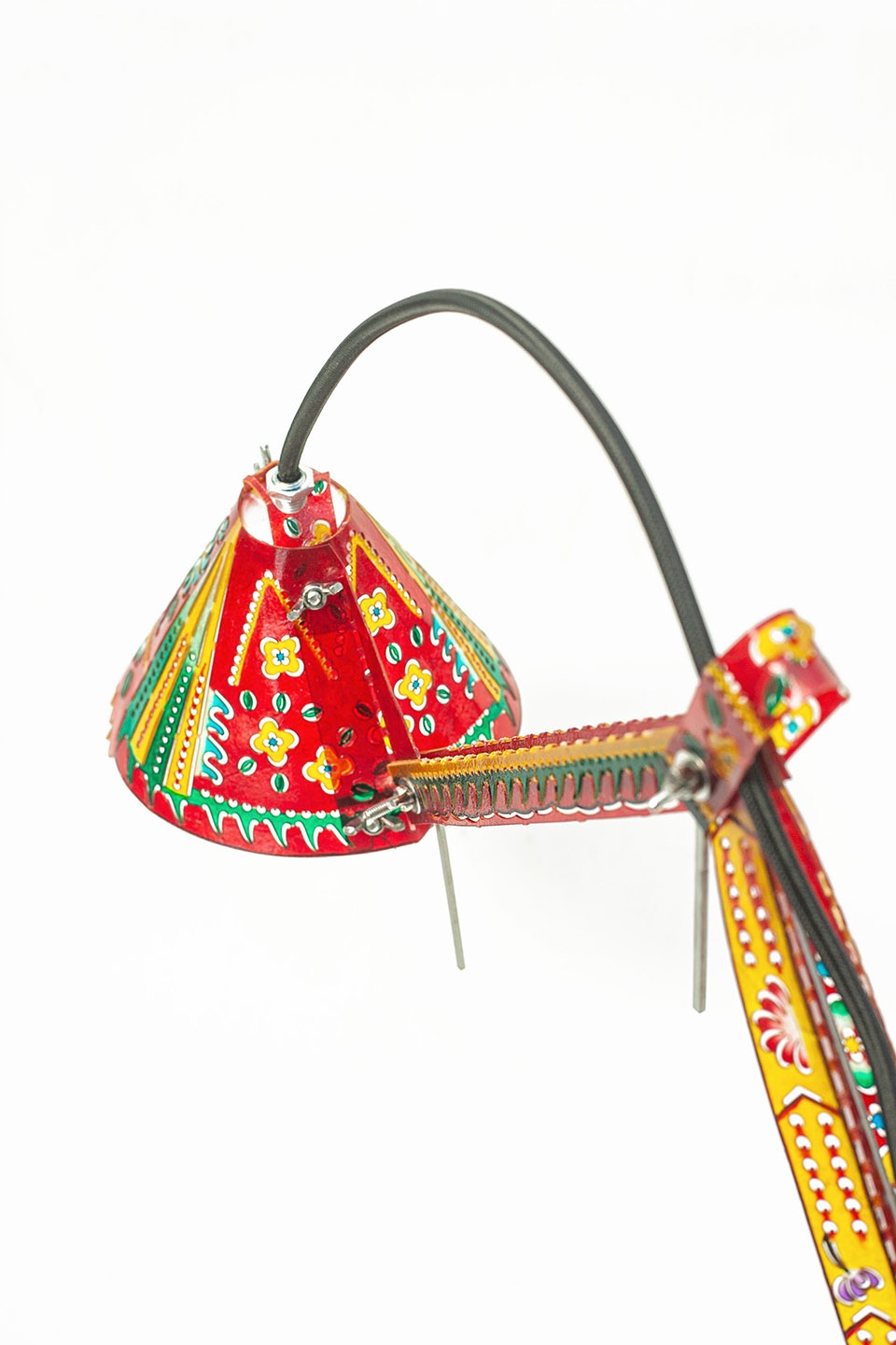 play the lamp by studio monana