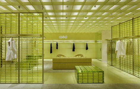 MAISON M-I-D 1985概念零售店，大阪 / CURIOSITY