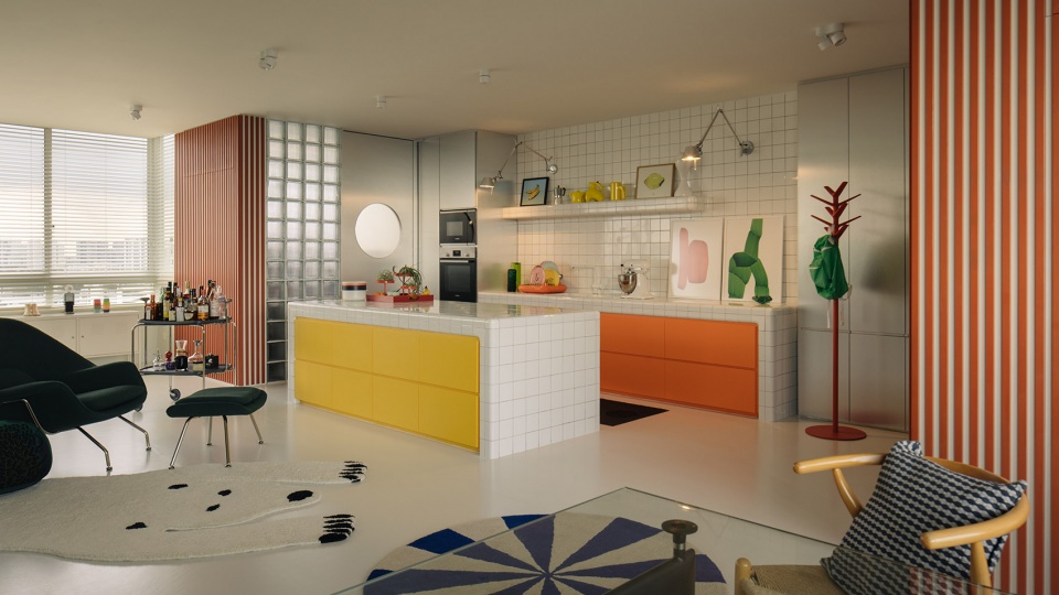 Renovation of a Singaporean brutalist apartment by SPARK
