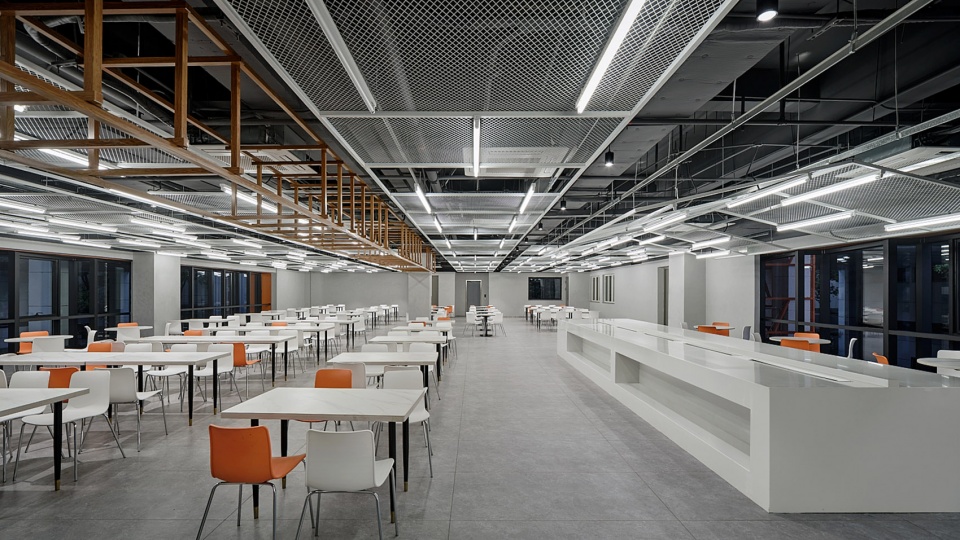 Renovation of Suzhou Xinda Industrial Park by Oumoumou Studio School of Design SJTU
