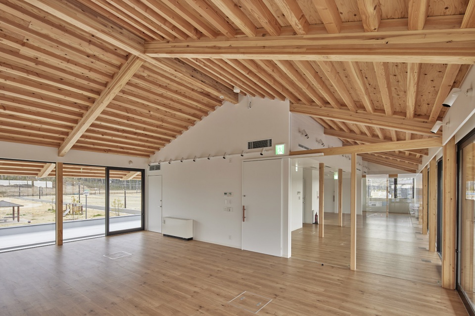 izumi parktown centerhouse by new office