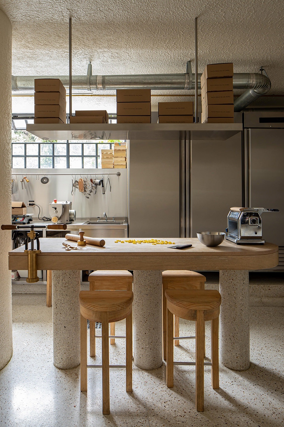 nero pasta and gourmet store naso