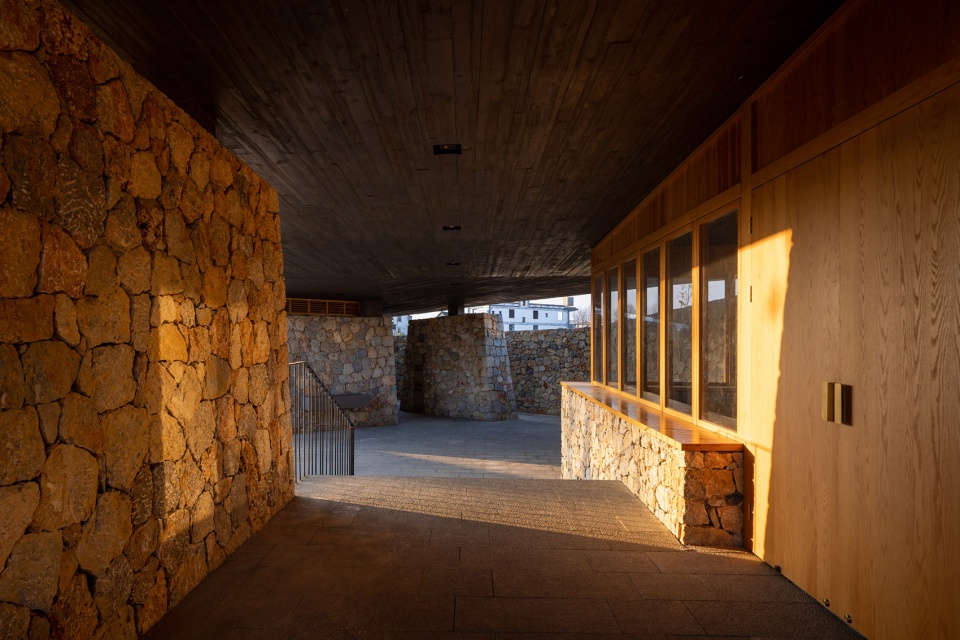 Dali Erhai Lake Ecological Rest Station China by Meng Fanhao line studio