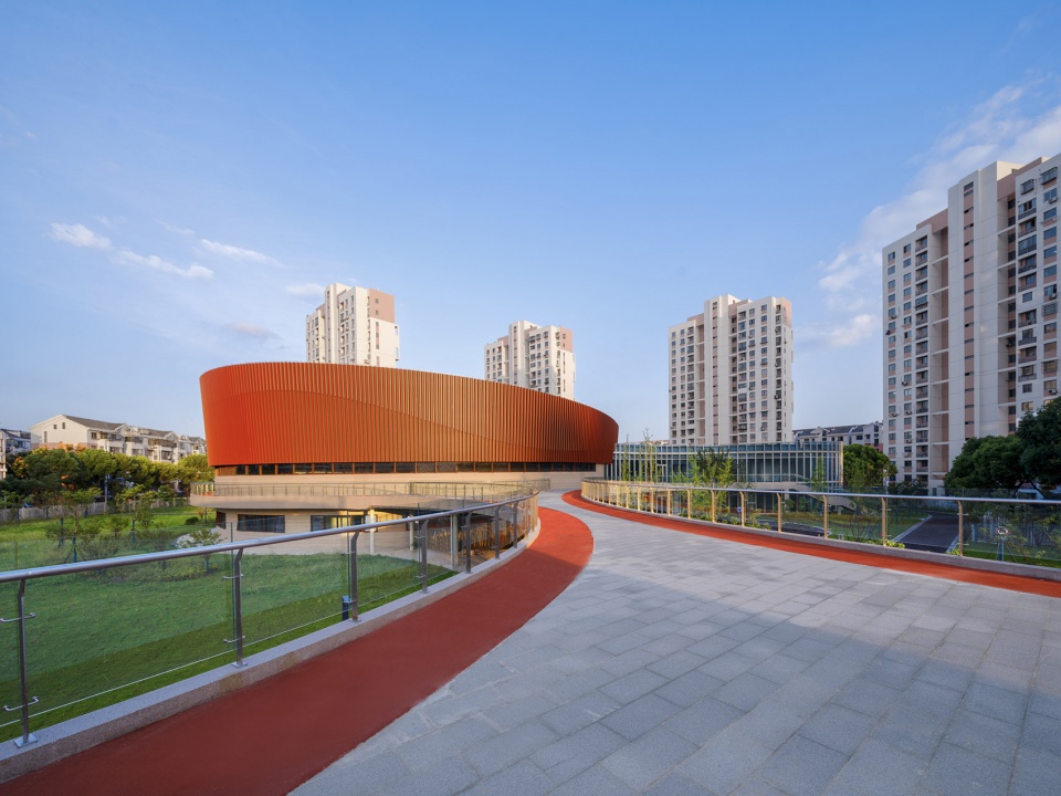 Shanghai Sanlin Yide Community Culture and Sports Center by SUNYAT ARCHITECTURE