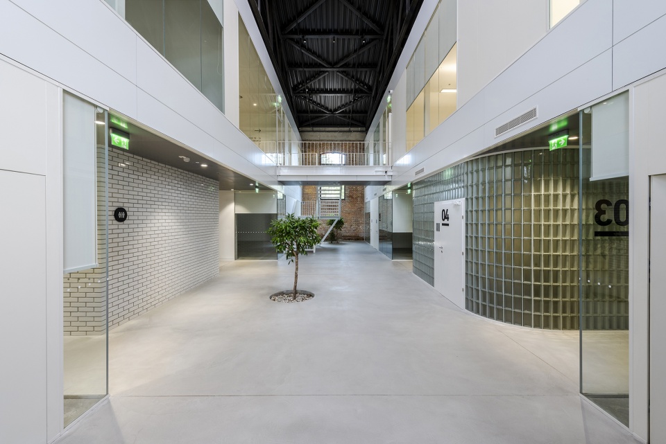 land registry department of the municipal civil court in zagreb by more arhitekture
