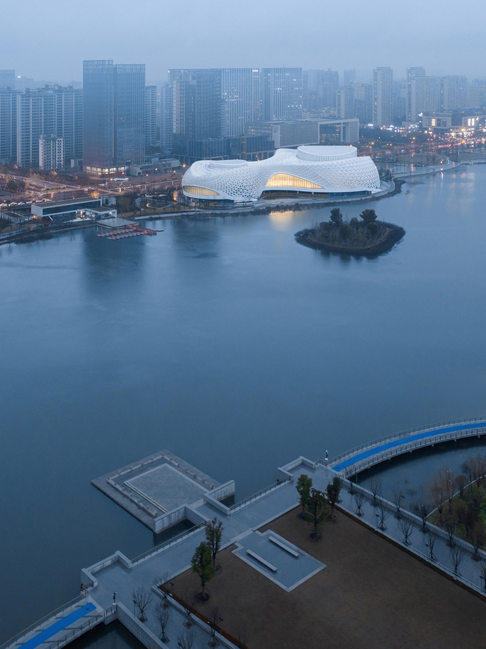 golden sands lake grand theater by cctn design