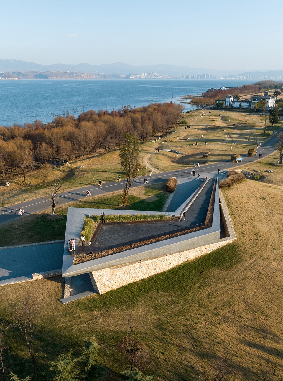 Dali Erhai Lake Ecological Rest Station China by Meng Fanhao line studio
