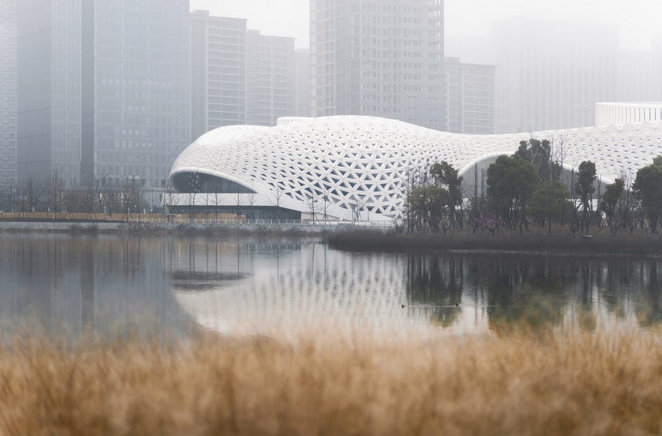 golden sands lake grand theater by cctn design