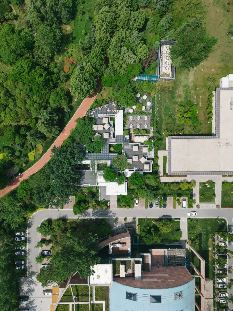 renovation and renewal of public service facilities in xi an urban sports park by wall architects