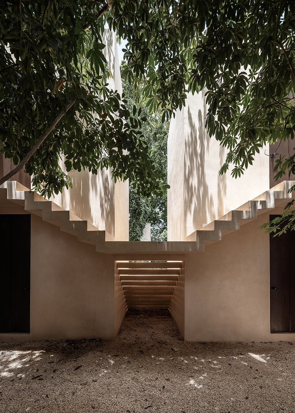 Casa Paakal by Workshop Diseno y Construccion