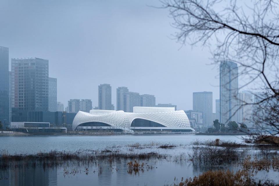 golden sands lake grand theater by cctn design
