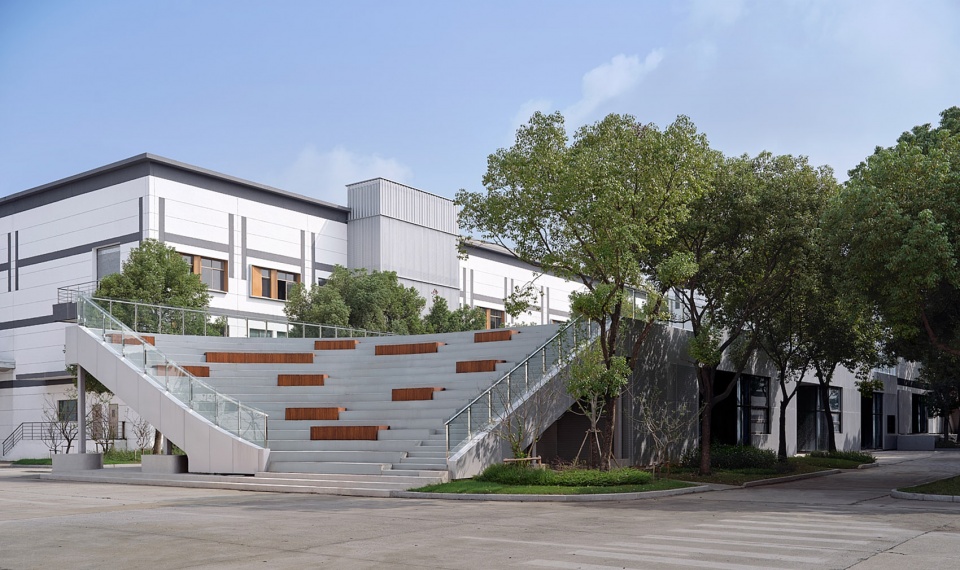 Renovation of Suzhou Xinda Industrial Park by Oumoumou Studio School of Design SJTU